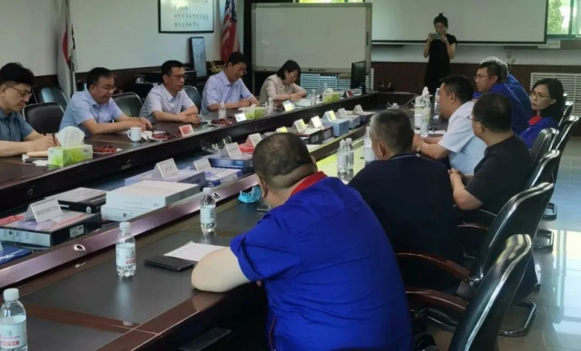中國鑄造協(xié)會執(zhí)行會長張志勇一行與市工信局領導到江達公司調(diào)研指導